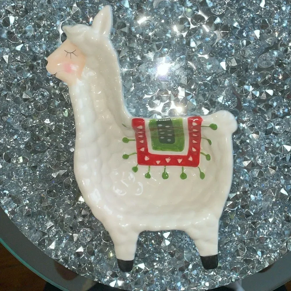 Eccolo Ceramic trinket dish jewelry holder Alpaca white mexican llama poncho